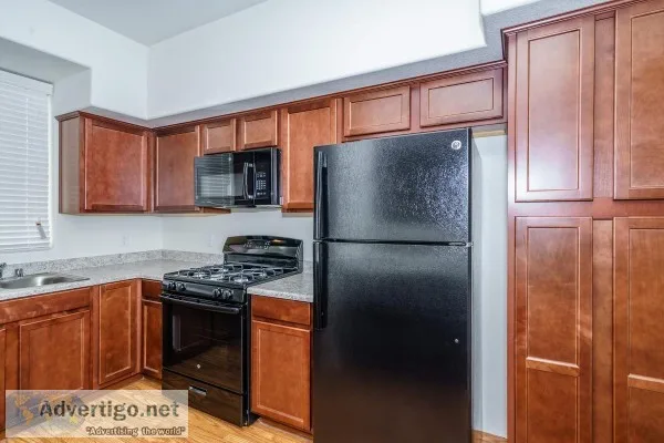 2x2 Immediate move in available NOW  Corner unit