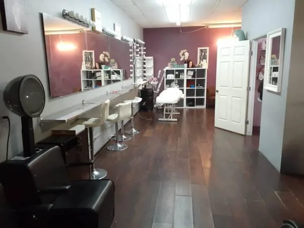 Hair SalonCommercial Space available