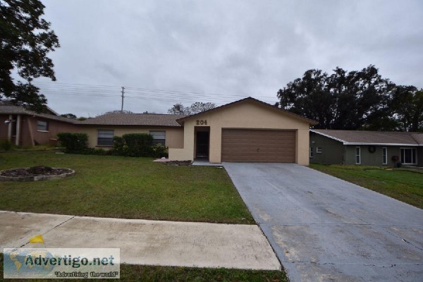 Welcome to 204 Leafwood Rd Tarpon Springs FL 34689