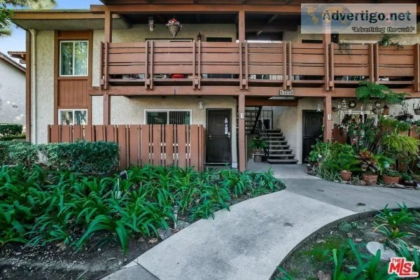 NEWLY PAINTED SPACIOUS 2BD TOWNHOUSE FOR RENT