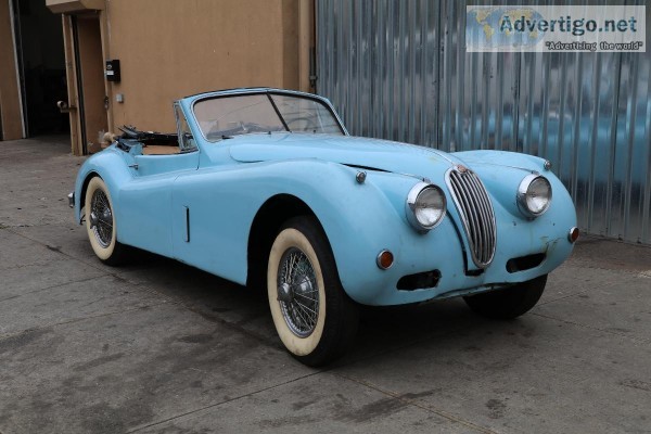  22040 1957 Jaguar XK-140