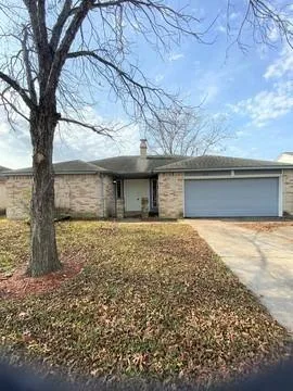3 Bedroom in Prime Location - NEWLY LISTED