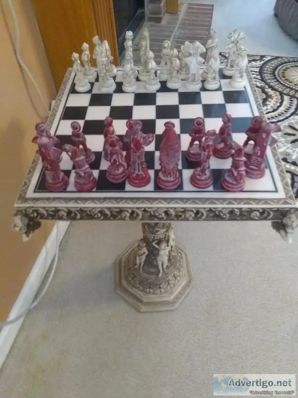 Checker Board Pedstal Style Chess set