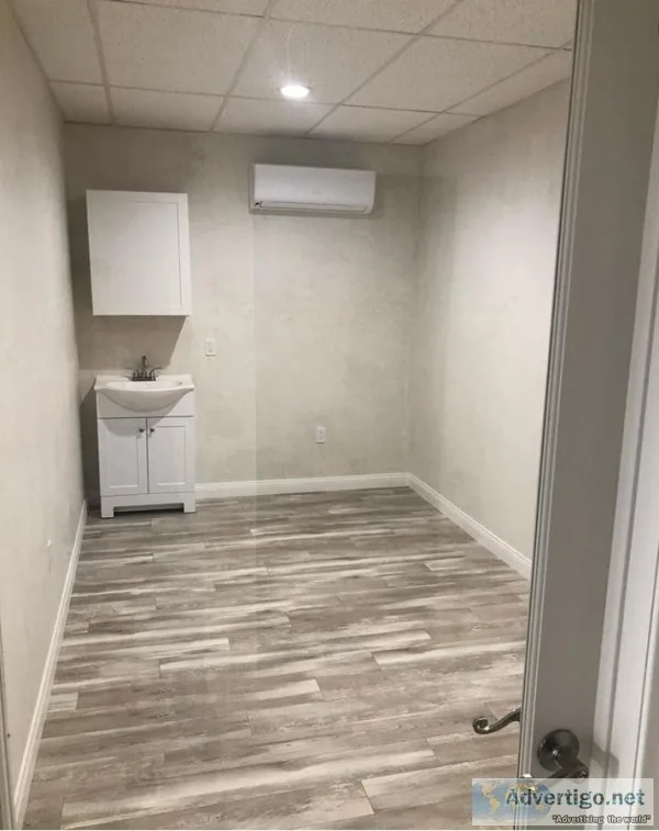 2 Salon Suites for Rent