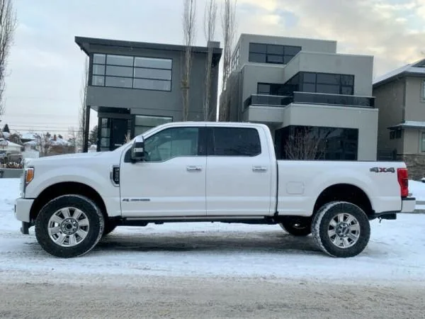 2017 Ford F-350 Platinum Truck For Sale