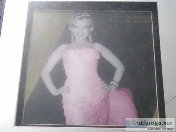 Marilyn Monroe Mirrored Photo