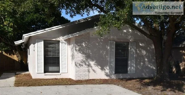 Welcome to 8214 Ravencroft Dr Tampa FL 33615