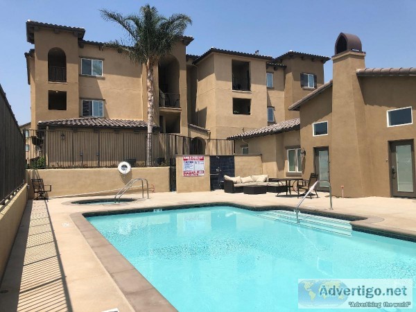 Brand New Luxury 1 Bedroom w GARAGE WD and All Black Appl.