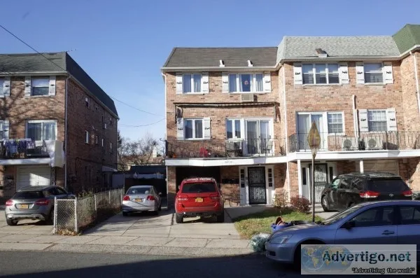ID  (RAN) Beautiful Legal 2 Family House for Sale in Bayside
