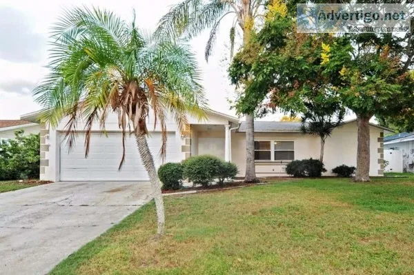 Welcome to 9014 Briarwood Dr Seminole FL 33772