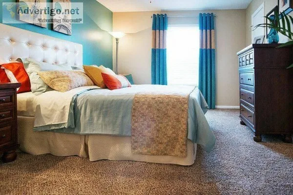 799  3br - 1039ft2 - Renovated Three Bedroom with WD