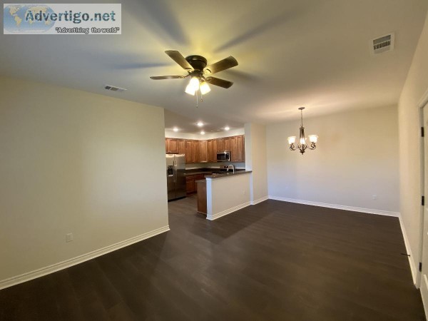 Brand New Luxury 2 Bedroom wLoft and GARAGE WD and Stainless Ste