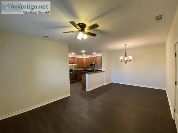 Brand New Luxury 2 Bedroom wLoft and GARAGE WD and Stainless Ste