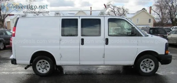 2009 Chevrolet Express 1500 Cargo Van with Equipment Rack