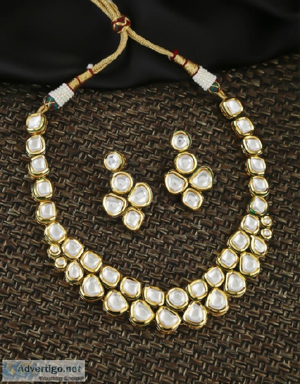 Wonderful Collection of Kundan Bridal Jewellery Sets Online From