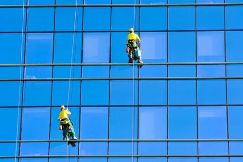 Clean window with Clear-View