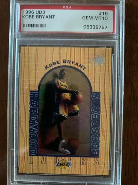 1996-97 UD3 19 Kobe Bryant Los Angeles Lakers Rookie Basketball 