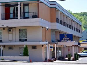 Get your Rooms Booked at the Hotel Bridge Views Inn