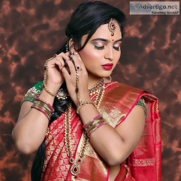 Celebrity Makeup and Bridal Makeup Courses Academy in Banjara Hi