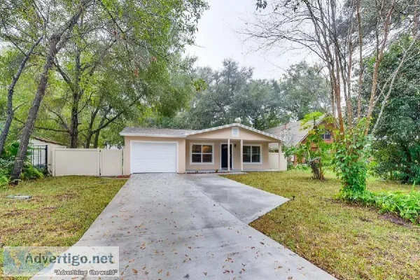 Welcome to 228 Oakhurst St Altamonte Springs FL 32701