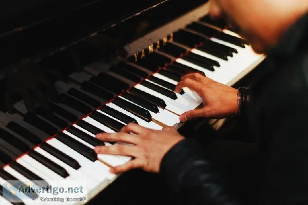 Piano PlayerEntertainment