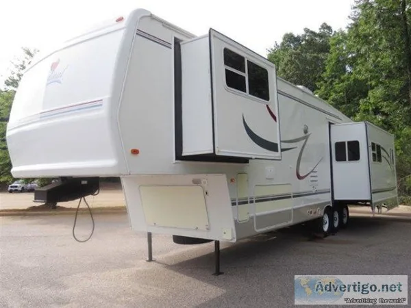 2002 Fleetwood Cardinal LX 38