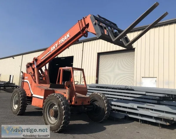 SKYTRAK 8042 ROUGH TERRAIN REACH FORKLIFT23501201