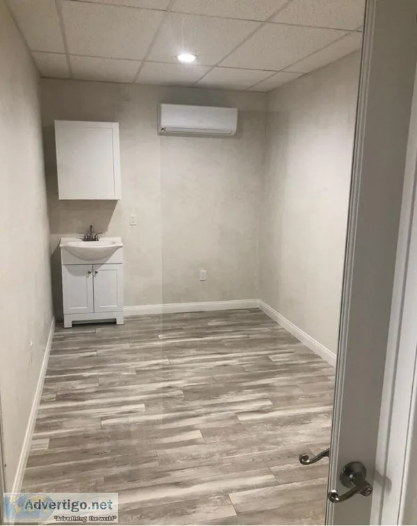 2 Prime Front Salon Suites