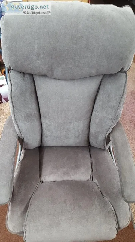 Real space BTEC 820 Big and Tall Executive Fabric High-Back Chai