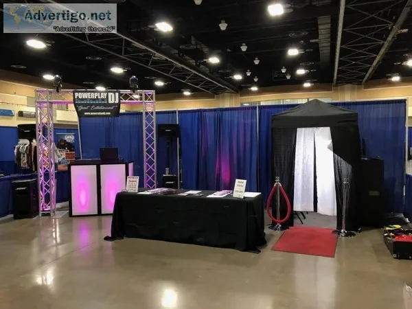 Click Stunning Selfies With Photo Booth In Fargo City