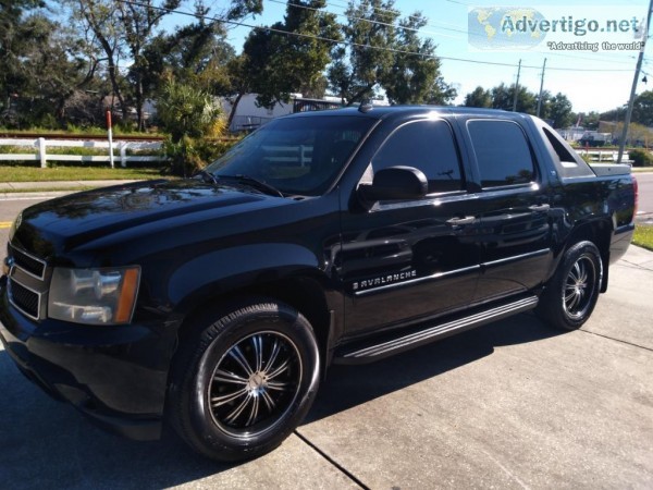 2008 Chevrolet Avalanche 4X4  Black On Black  4X4