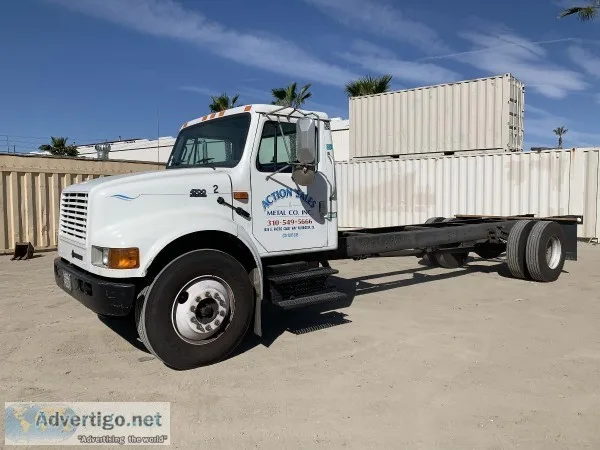 1999 INTERNATIONAL 4700 VAN TRUCK