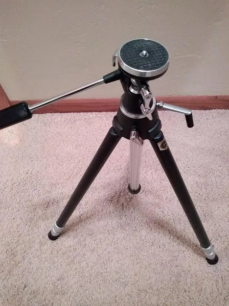 3 section tri-pod for camera