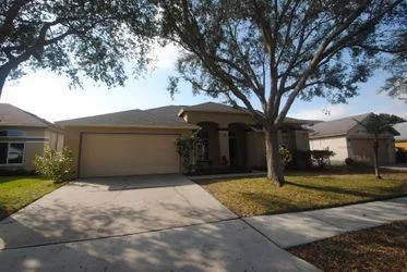 Welcome to 2021 Bell Ranch St Brandon FL 33511