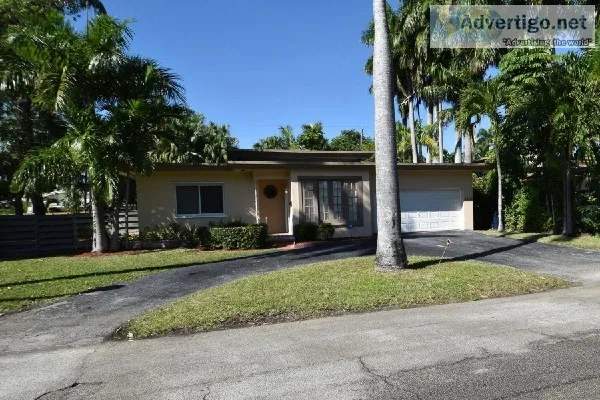 Welcome to 7510 Coquina Dr North Bay Village FL 33141