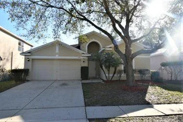 Welcome to 819 Parsons Pointe St Seffner FL 33584
