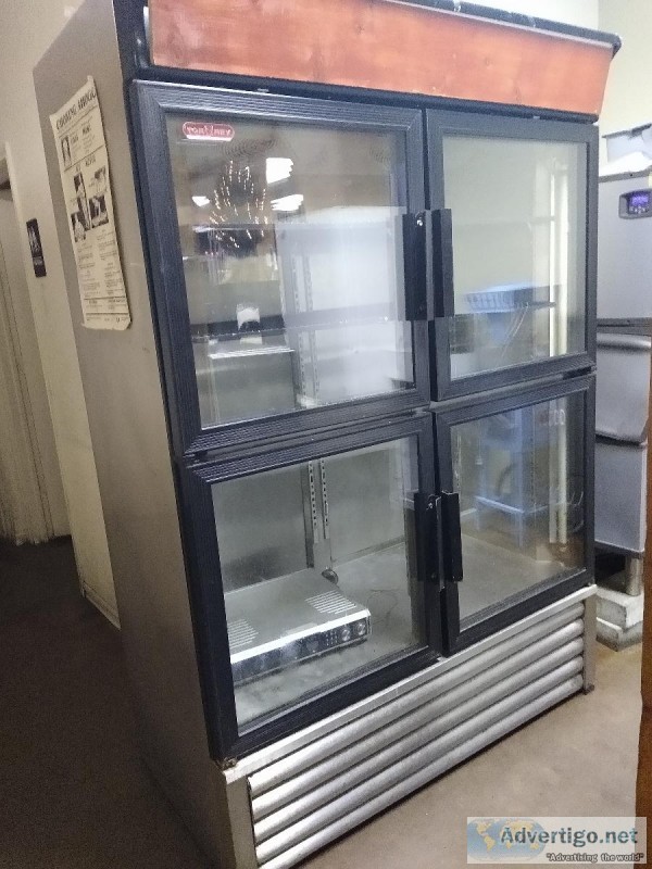 Commercial Refrigerated Case by Tor Rey