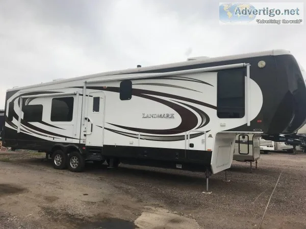 Limited edition 2014 39 ft. Heartland Landmark Mesa w3 slides