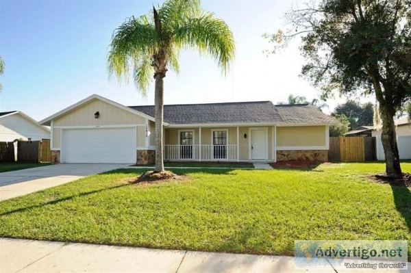 Welcome to 10416 Deepbrook Dr Riverview FL 33569