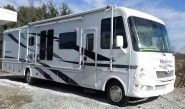 Best offer 2008 38 ft. Damon Challenger M378 w3 slides