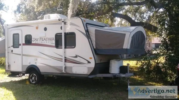 Excellent condition 2014 18 ft. Jayco Jay Feather Ultra Lite X17