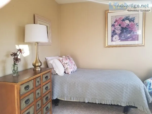 Furnished bedroom in clean quiet home 4 employed young female