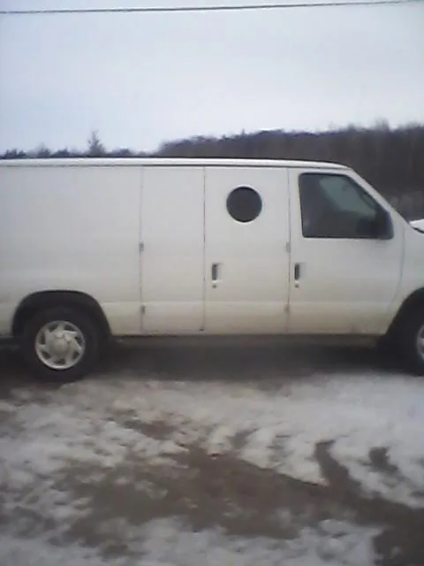 FORD E150 ECONLINE VAN
