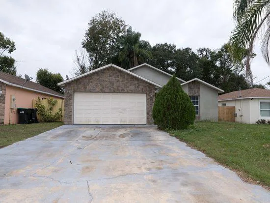 216 Pine St Orlando FL 32824