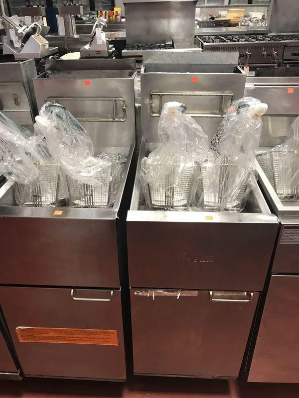 restaurant equipment Dean 40lb fryer