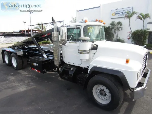 2000 Mack RD688S RollOff Truck Stock 055311