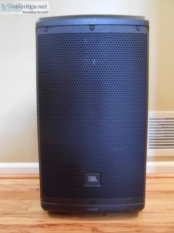 JBL EON610 10&quot Two-Way Multipurpose Self-Powered Sound Reinf