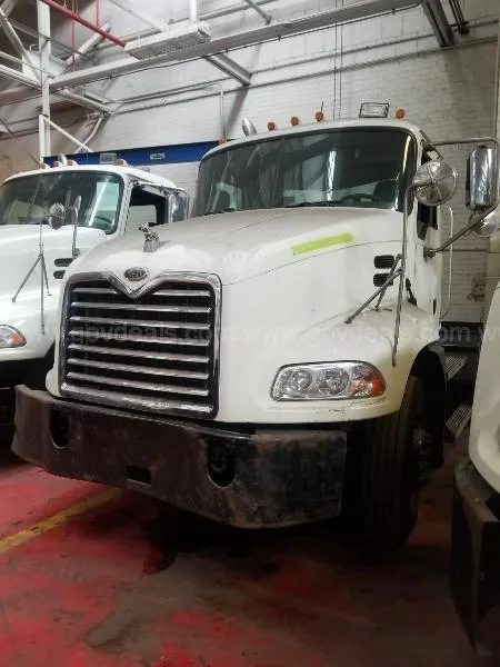 2007 Mack CXN612 Road Tractor