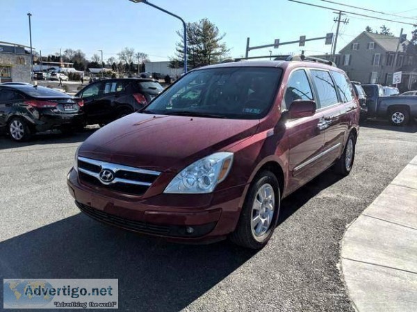 2007 Hyundai Entourage Limited Minivan 4D
