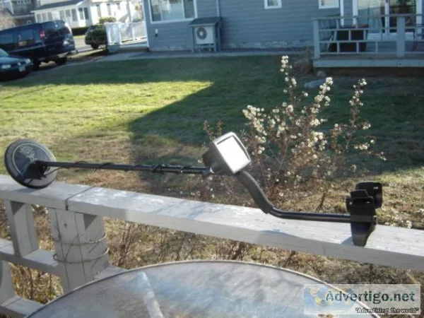 METAL DETECTOR
